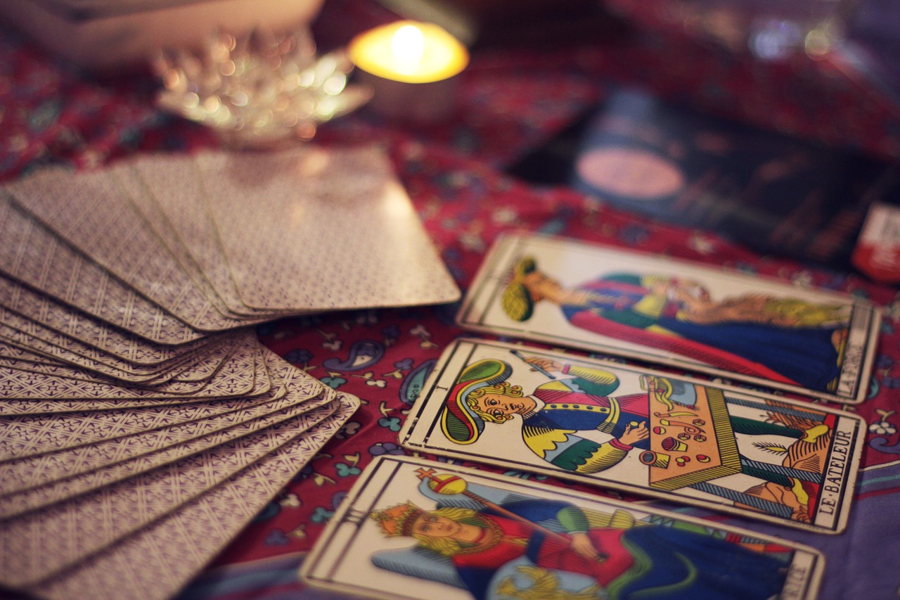 10. Mystic tarot cards - wide 2