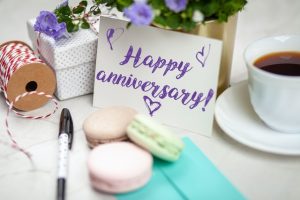 Classy Wedding Anniversary gifts